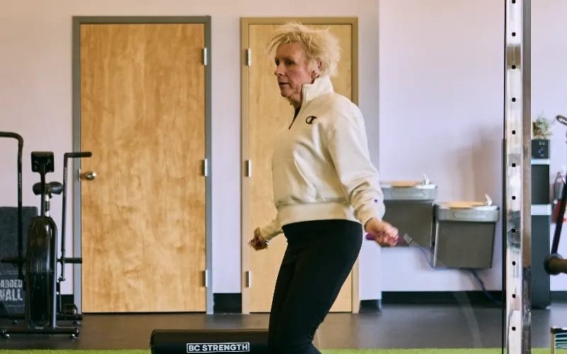 Lady doing rope jump at Her Strength Studio
